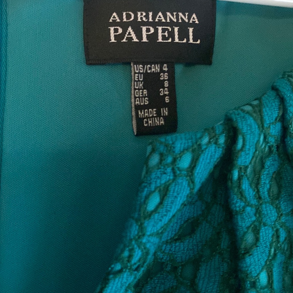 Dress size 4 Adrianna Papell deep emerald lace overlay